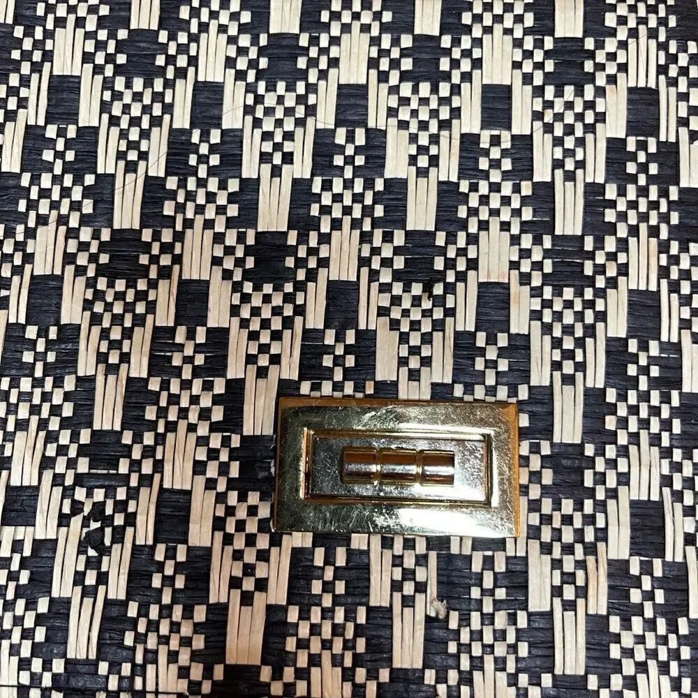 H&M Straw Clutch    - Picture 6 of 6